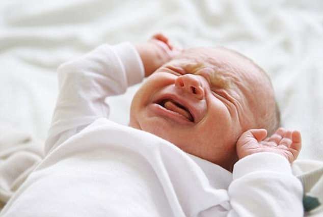 چرا نوزادم به شدت بیقرار است؟ چرا نوزادم به شدت بیقرار است؟