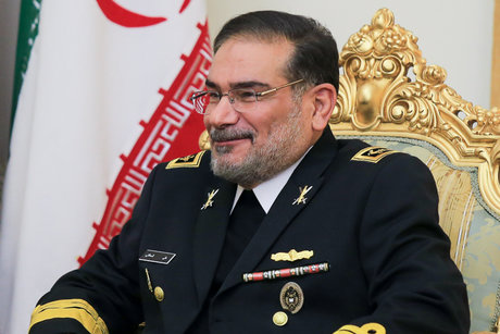 شمخانی: مبارزه فرهنگی با تفکرات داعشساز بایستی همزمان با اقدامات امنیتی و نظامی پیش برود شمخانی: مبارزه فرهنگی با تفکرات داعشساز بایستی همزمان با اقدامات امنیتی و نظامی پیش برود