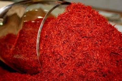 نقش پررنگ خارجیها در تعیین قیمت زعفران ایرانی نقش پررنگ خارجیها در تعیین قیمت زعفران ایرانی