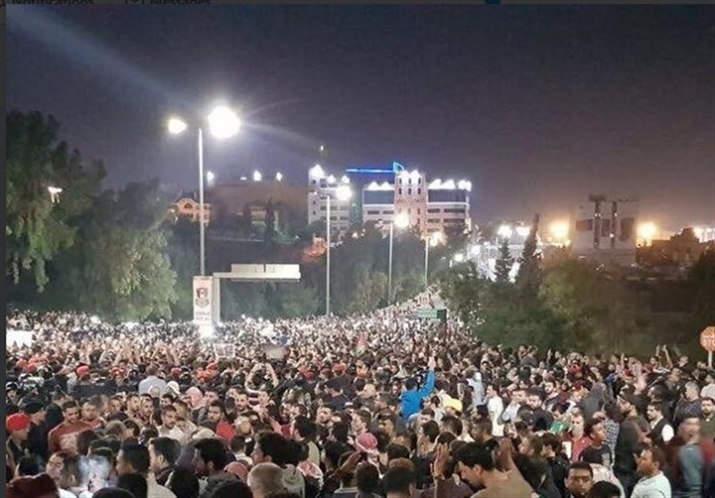 تداوم اعتراضات در اردن با وجود برکناری نخست وزیر تداوم اعتراضات در اردن با وجود برکناری نخست وزیر