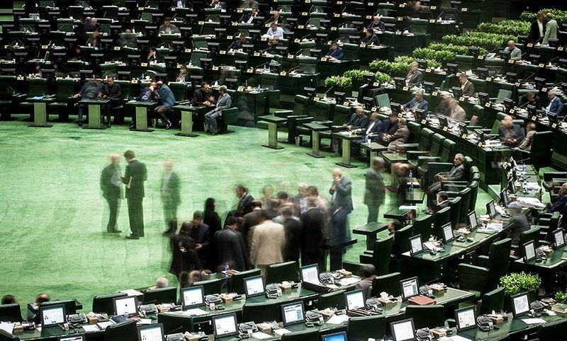 اصلاح قانون اجرای سیاستهای اصل ۴۴/ تعیین نحوه پرداخت مزایای کارکنان و بازنشستگان بنگاههای واگذار شده اصلاح قانون اجرای سیاستهای اصل ۴۴/ تعیین نحوه پرداخت مزایای کارکنان و بازنشستگان بنگاههای واگذار شده