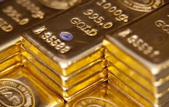 طلا همچنان بیش از 1300دلار در هر اونس معامله میشود طلا همچنان بیش از 1300دلار در هر اونس معامله میشود