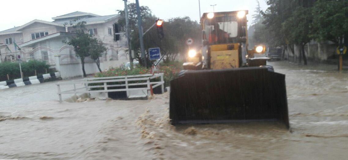 سازمان هواشناسی نسبت به آبگرفتگی معابر هشدار داد سازمان هواشناسی نسبت به آبگرفتگی معابر هشدار داد