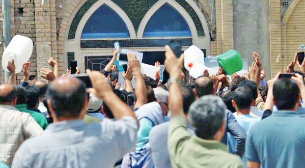 آبادان: به خاک عادت کرده‌ایم اما آب غیرقابل تحمل است
