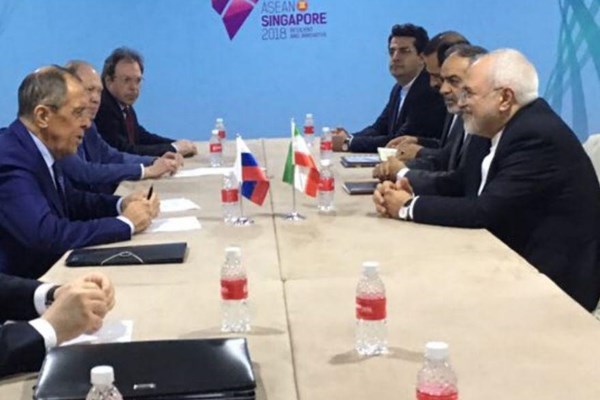 گفتوگوی ظریف و لاوروف در سنگاپور گفتوگوی ظریف و لاوروف در سنگاپور