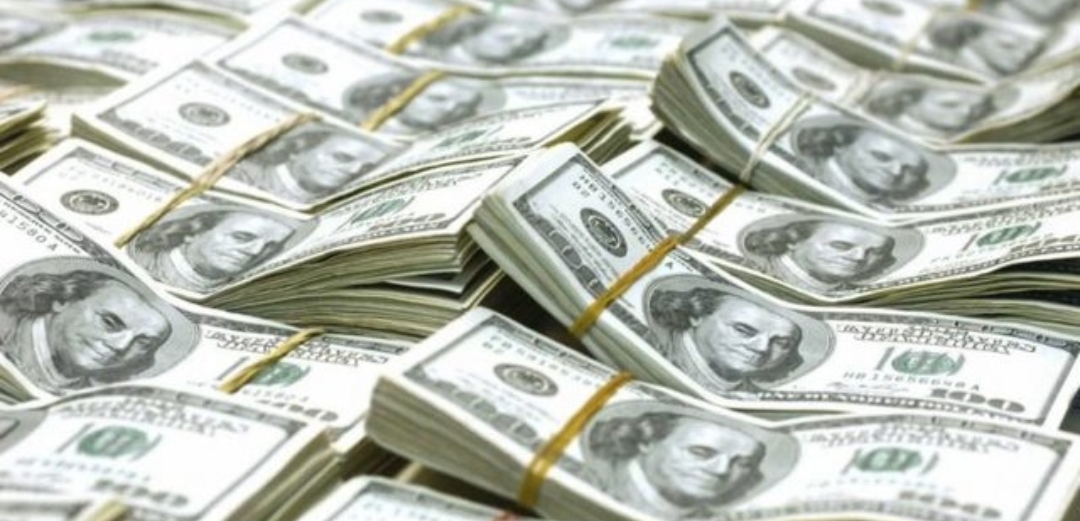 دلار با ۱۰۴۸۰تومان به سنا برگشت دلار با ۱۰۴۸۰تومان به سنا برگشت