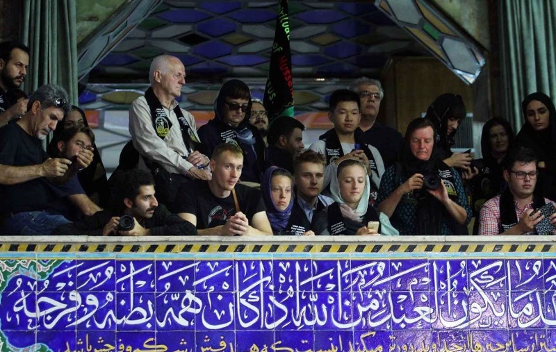 100 گردشگر خارجی از عزاداری یزدی‌ها دیدن کردند +عکس