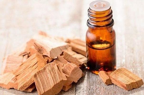درمان طاسی سر با روغن چوب صندل درمان طاسی سر با روغن چوب صندل