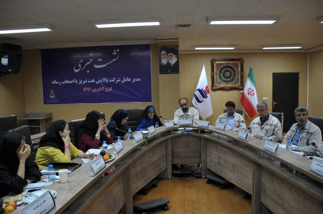 جبران زیان کاهش تولید نفت کوره با جایگزینی واحد قیر و روغن پایه/ ظرفیت تولید گازوئیل یورو5 تا پایان سال به 6میلیون لیتر میرسد جبران زیان کاهش تولید نفت کوره با جایگزینی واحد قیر و روغن پایه/ ظرفیت تولید گازوئیل یورو5 تا پایان سال به 6میلیون لیتر میرسد