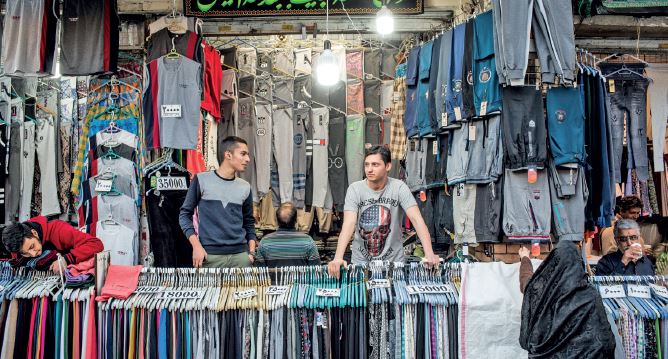 بازار در خورجین سوداگران بازار در خورجین سوداگران