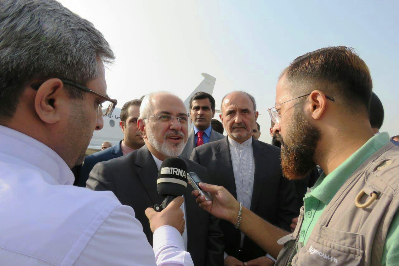 ظریف: گسترش تجارت دوجانبه محور اصلی سفر به پاکستان ظریف: گسترش تجارت دوجانبه محور اصلی سفر به پاکستان
