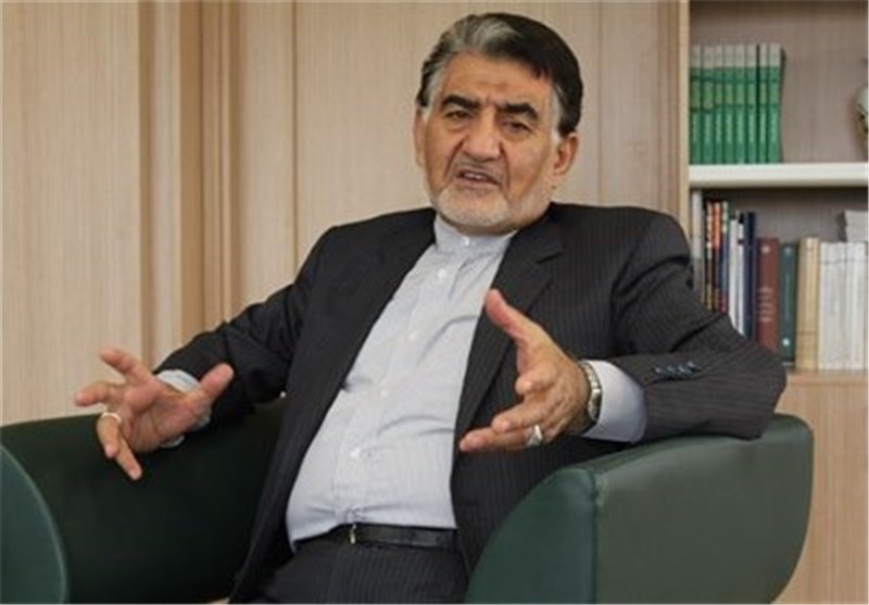 اگر بانک مرکزی دو ماه زودتر مداخله می‌کرد به اینجا نمی‌رسیدیم/ مداخله ارزی ادامه یابد