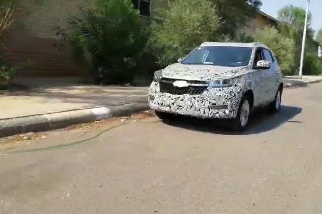 معمای شاسی بلند جدید در خیابان‌های تهران