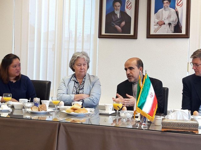 لازم الاجرا بودن حکم لاهه درباره رفع تحریمها علیه ایران برای همه کشورها لازم الاجرا بودن حکم لاهه درباره رفع تحریمها علیه ایران برای همه کشورها