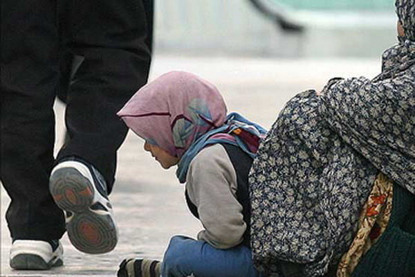 درآمد 9 میلیون تومانی یک روز گدایی در تهران درآمد 9 میلیون تومانی یک روز گدایی در تهران