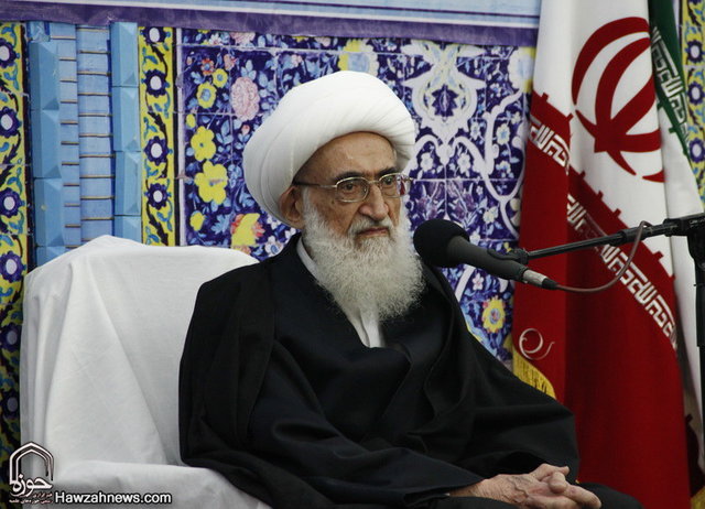 انتقاد آیت‌الله نوری‌همدانی از کاهش ارزش پول ملی‌
