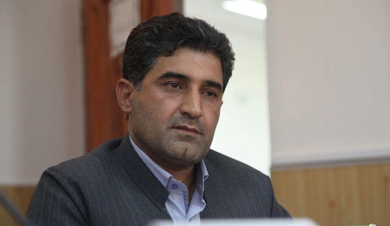وزیر جدید اقتصاد در بازار ارز ثبات ایجاد کند/ ظرفیتهای کاهش نرخ ارز وجود دارد وزیر جدید اقتصاد در بازار ارز ثبات ایجاد کند/ ظرفیتهای کاهش نرخ ارز وجود دارد