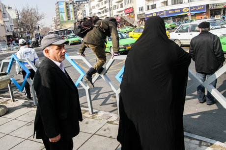 واکنش عضو شورای شهر به بسته شدن مجدد نردههای چهارراه ولیعصر واکنش عضو شورای شهر به بسته شدن مجدد نردههای چهارراه ولیعصر
