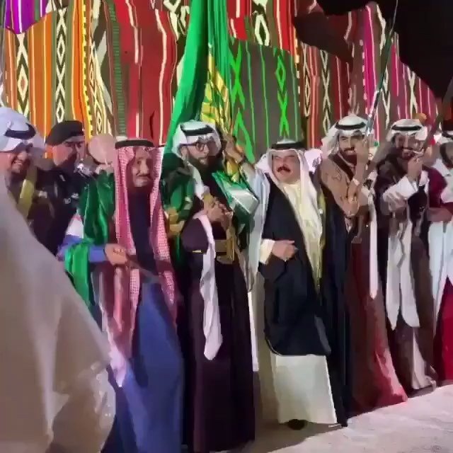 ملک سلمان با پادشاه بحرین رقصید +تصاویر ملک سلمان با پادشاه بحرین رقصید +تصاویر