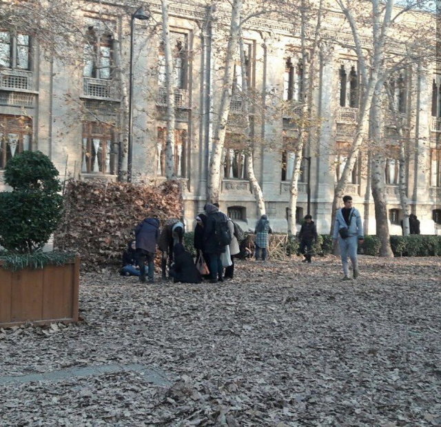 تقدیر عراقچی از ابتکار دانشجویان دانشگاه هنر +عکس