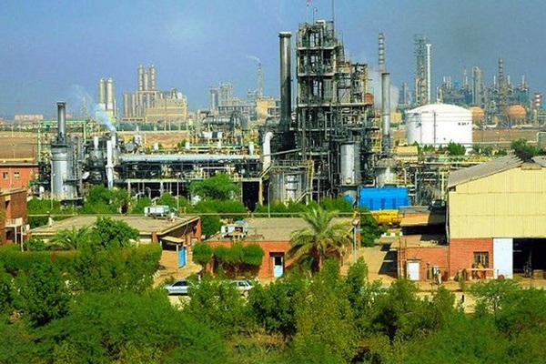 ادامه اعتراض در پتروشیمی فارابی ادامه اعتراض در پتروشیمی فارابی