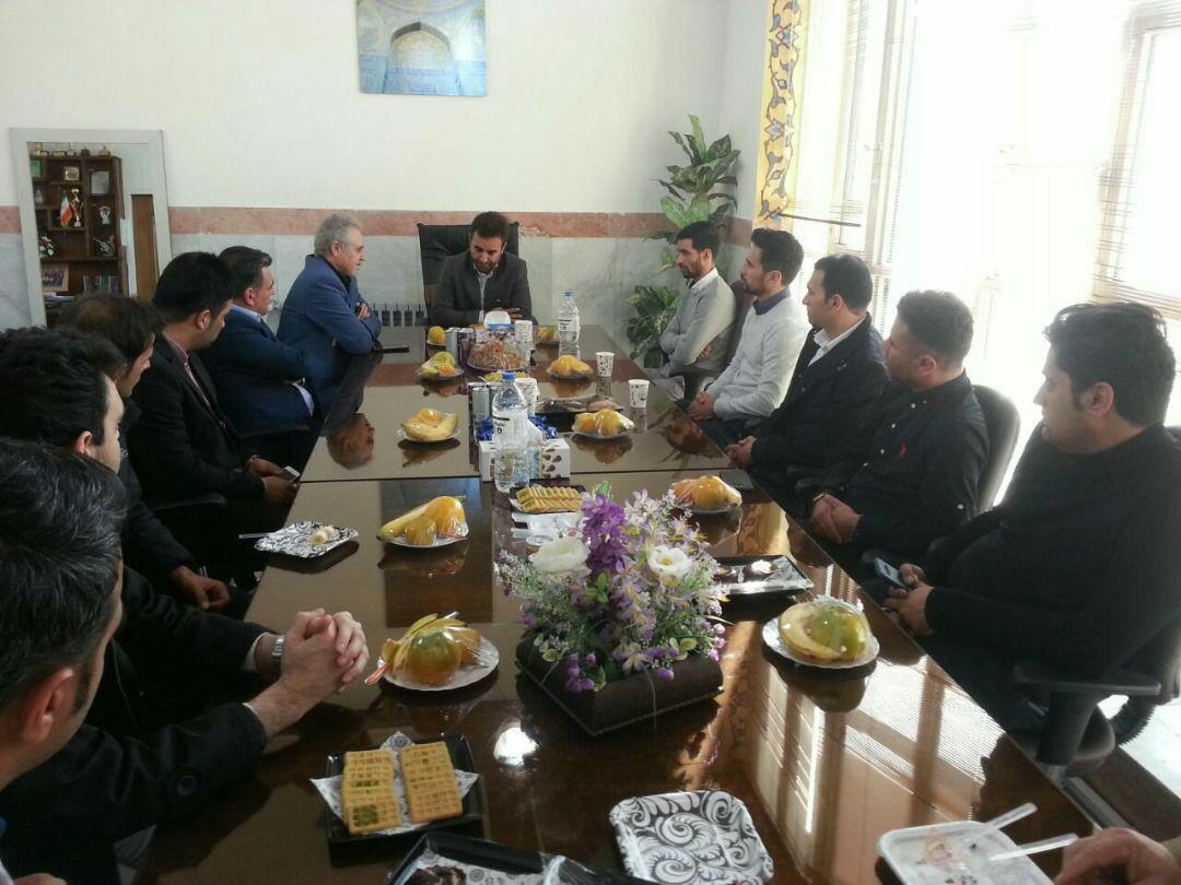 سپاهانیها به زندان رفتند +عکس سپاهانیها به زندان رفتند +عکس