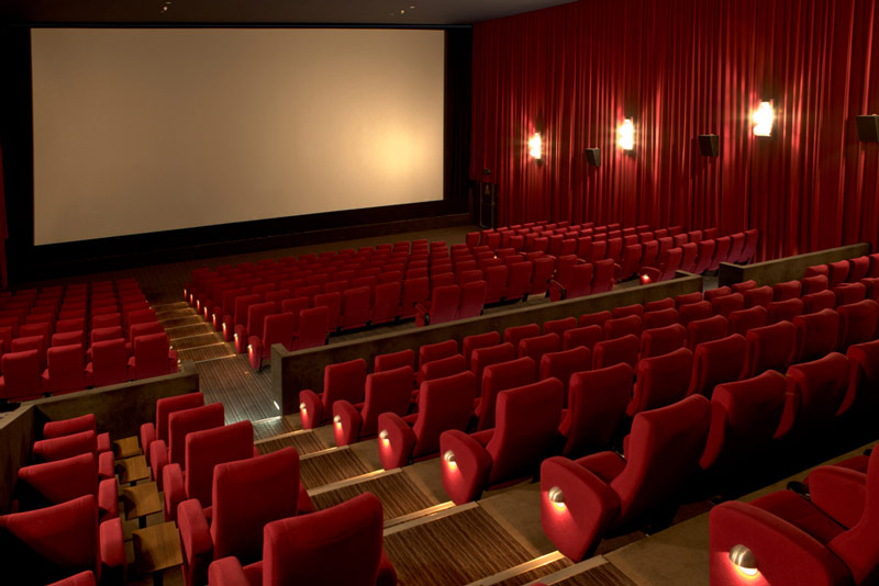 فردا سینماها تا عصر تعطیل هستند فردا سینماها تا عصر تعطیل هستند