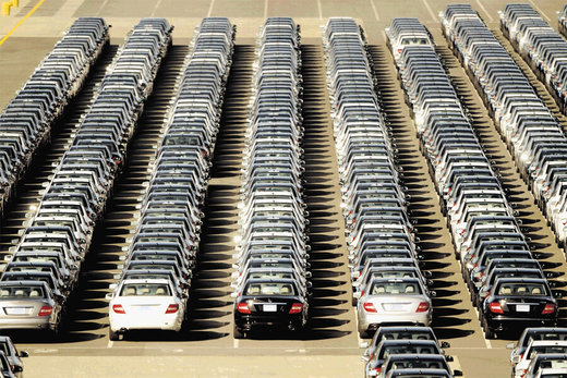 سهام BMW سقوط کرد سهام BMW سقوط کرد