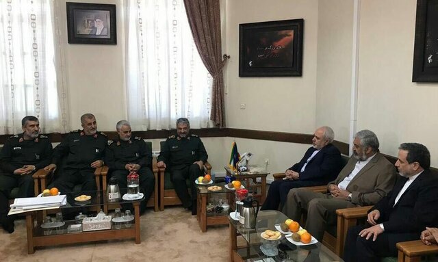 ظریف: دیدار با این سرداران عالی رتبه سپاه افتخارآمیز بود ظریف: دیدار با این سرداران عالی رتبه سپاه افتخارآمیز بود