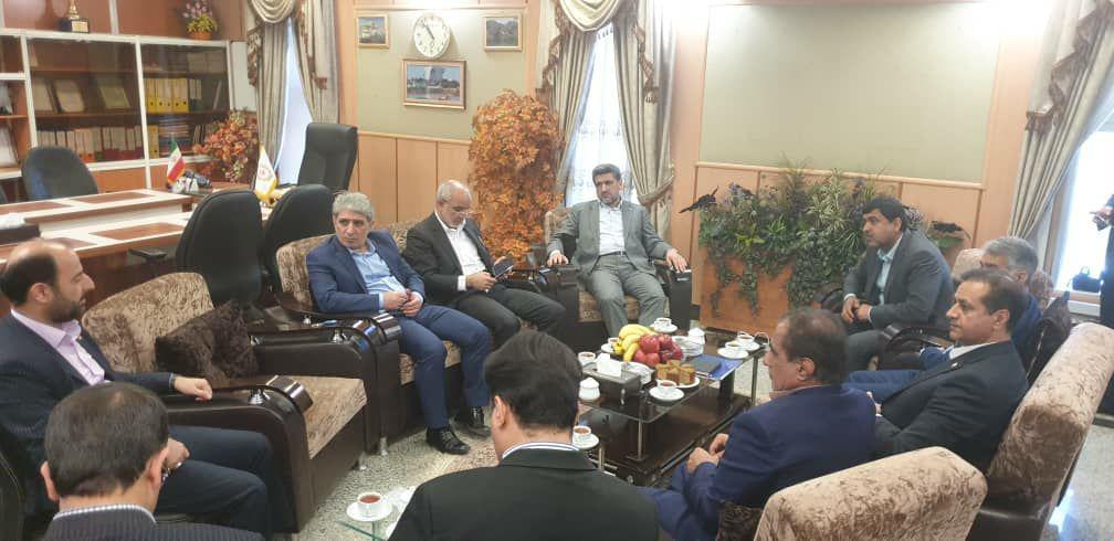 پرداخت همزمان تسهیلات حمایتی به اشخاص و سرمایه در گردش به صنایع در مناطق سیلزده پرداخت همزمان تسهیلات حمایتی به اشخاص و سرمایه در گردش به صنایع در مناطق سیلزده