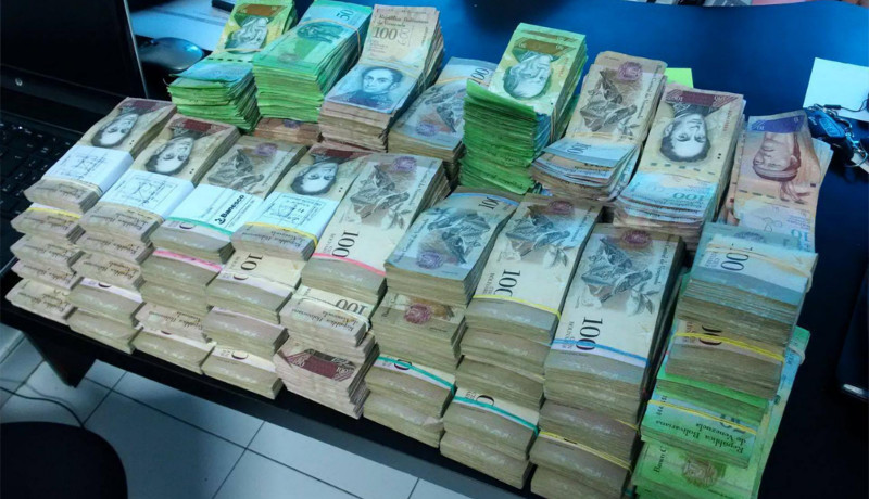 وقتی برای رئیسجمهور، پیاز مهمتر از نفت میشود وقتی برای رئیسجمهور، پیاز مهمتر از نفت میشود