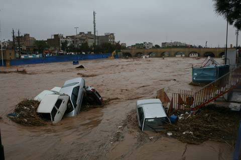 مصوبه کمیسیون برنامه مجلس درباره جبران خسارت سیلزدگان مصوبه کمیسیون برنامه مجلس درباره جبران خسارت سیلزدگان