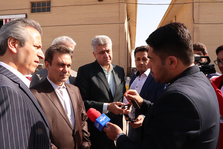 دستور مدیرعامل بانک ملت برای افزایش کمک به سیل زدگان خوزستانی دستور مدیرعامل بانک ملت برای افزایش کمک به سیل زدگان خوزستانی