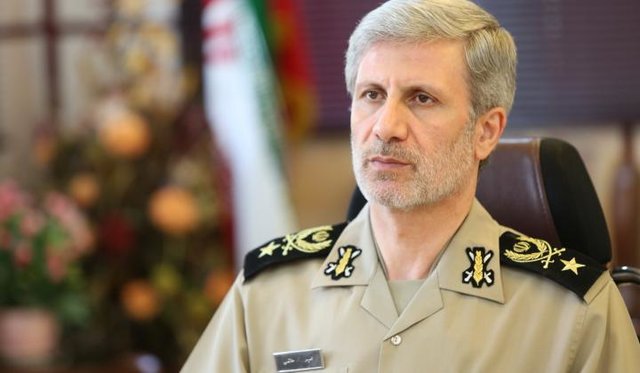 دستور وزیر دفاع برای کمکرسانی فوری به سیلزدگان دستور وزیر دفاع برای کمکرسانی فوری به سیلزدگان