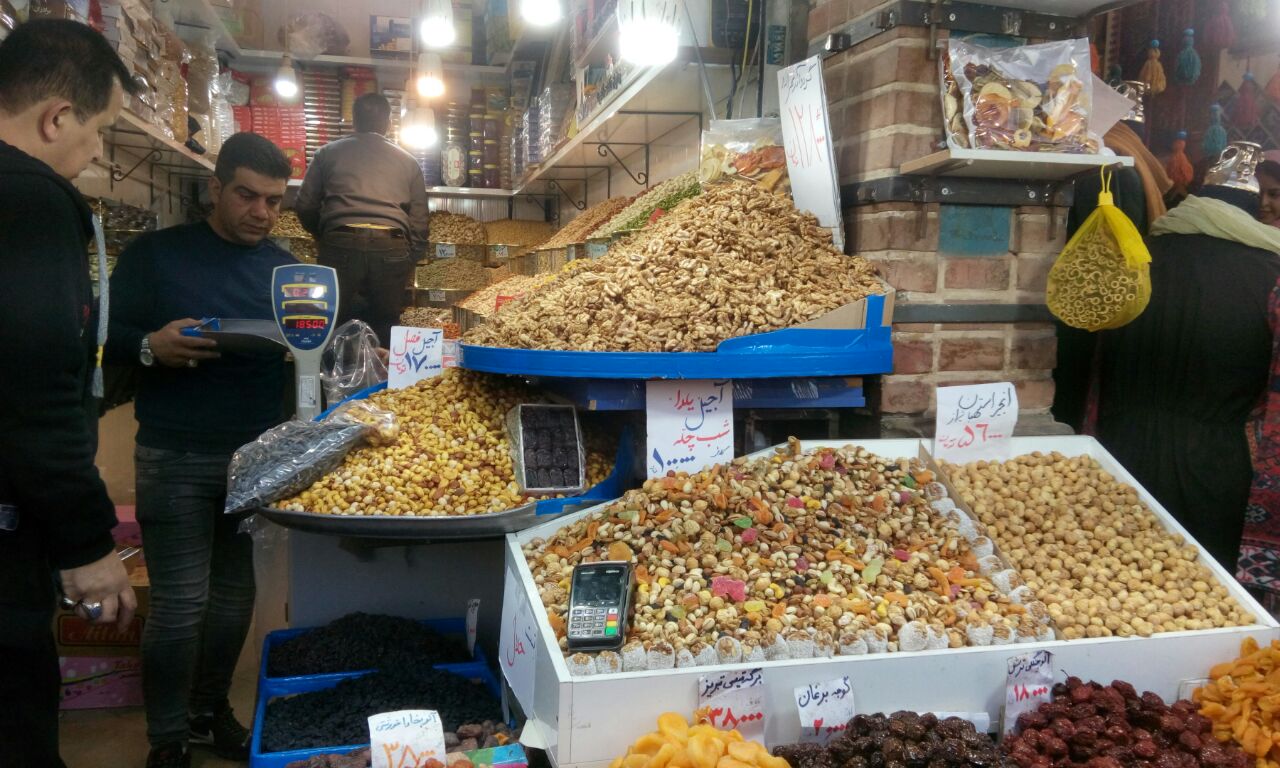 مراقب آجیل خوری در طولانیترین شب سال باشید مراقب آجیل خوری در طولانیترین شب سال باشید