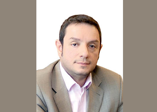 بورس، بازاری غیر مولد برای سرمایهگذاری/ صنایع خدماتی مستعد رشد بیشتر هستند بورس، بازاری غیر مولد برای سرمایهگذاری/ صنایع خدماتی مستعد رشد بیشتر هستند