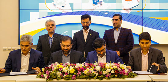 همکاری ایرانسل و پست بانک برای حمایت از تولید گوشی هوشمند ایرانی همکاری ایرانسل و پست بانک برای حمایت از تولید گوشی هوشمند ایرانی