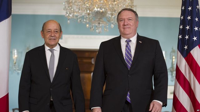 گفتوگوی پمپئو با لودریان درباره به شهادت سردار سلیمانی گفتوگوی پمپئو با لودریان درباره به شهادت سردار سلیمانی