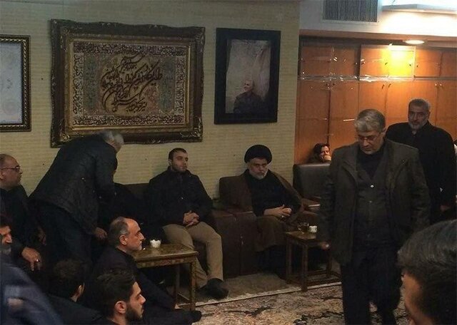 حضور مقتدی صدر در منزل شهید سردار قاسم سلیمانی +عکس حضور مقتدی صدر در منزل شهید سردار قاسم سلیمانی +عکس