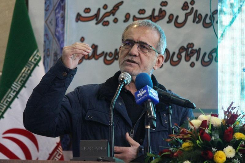 تقدیر نایب رئیس مجلس از مدیرعامل مس تقدیر نایب رئیس مجلس از مدیرعامل مس
