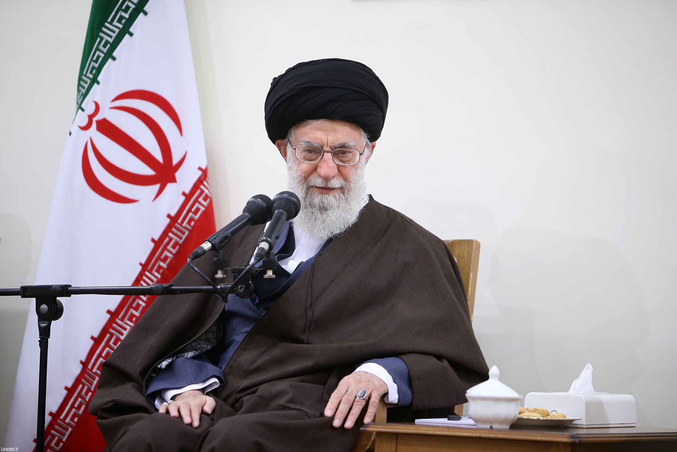 تشکیل فوری جلسه شورای عالی امنیت ملی/ صادقانه و صریح با مردم مطرح کنید تشکیل فوری جلسه شورای عالی امنیت ملی/ صادقانه و صریح با مردم مطرح کنید