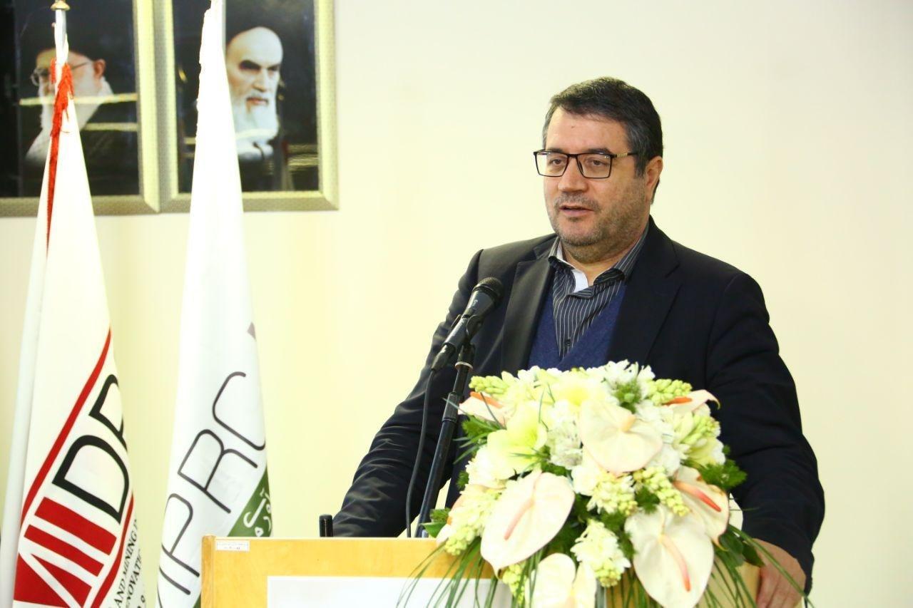 تراز اقتصادی کشور از منفی9.6 درصد به 0.4مثبت رسید/ پیشی گرفتن صادرات از واردات و آغاز سیر نزولی تورم تراز اقتصادی کشور از منفی9.6 درصد به 0.4مثبت رسید/ پیشی گرفتن صادرات از واردات و آغاز سیر نزولی تورم