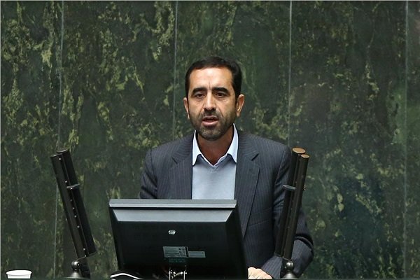 چکش کاری موضوع پرداخت یارانه ۷۲هزار تومانی در مجلس چکش کاری موضوع پرداخت یارانه ۷۲هزار تومانی در مجلس