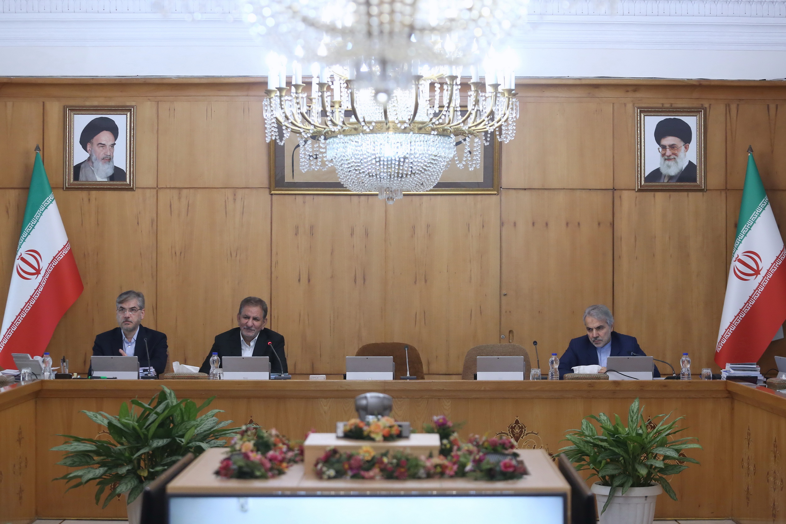 تدابیر مهم هیات دولت برای مقابله با کرونا/ تعیین نحوه پرداخت بدهی نیروهای مسلح تدابیر مهم هیات دولت برای مقابله با کرونا/ تعیین نحوه پرداخت بدهی نیروهای مسلح