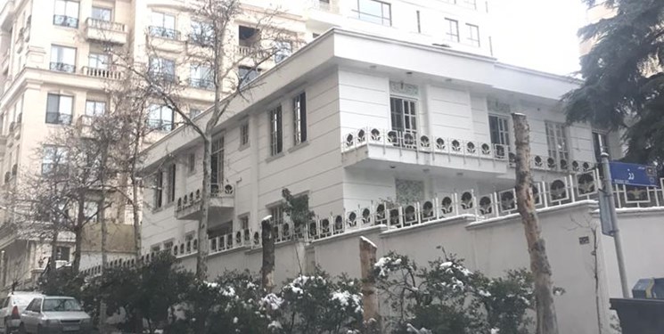 دلایل اصرار شهرداری برای فروش عمارت اقدسیه؟ دلایل اصرار شهرداری برای فروش عمارت اقدسیه؟