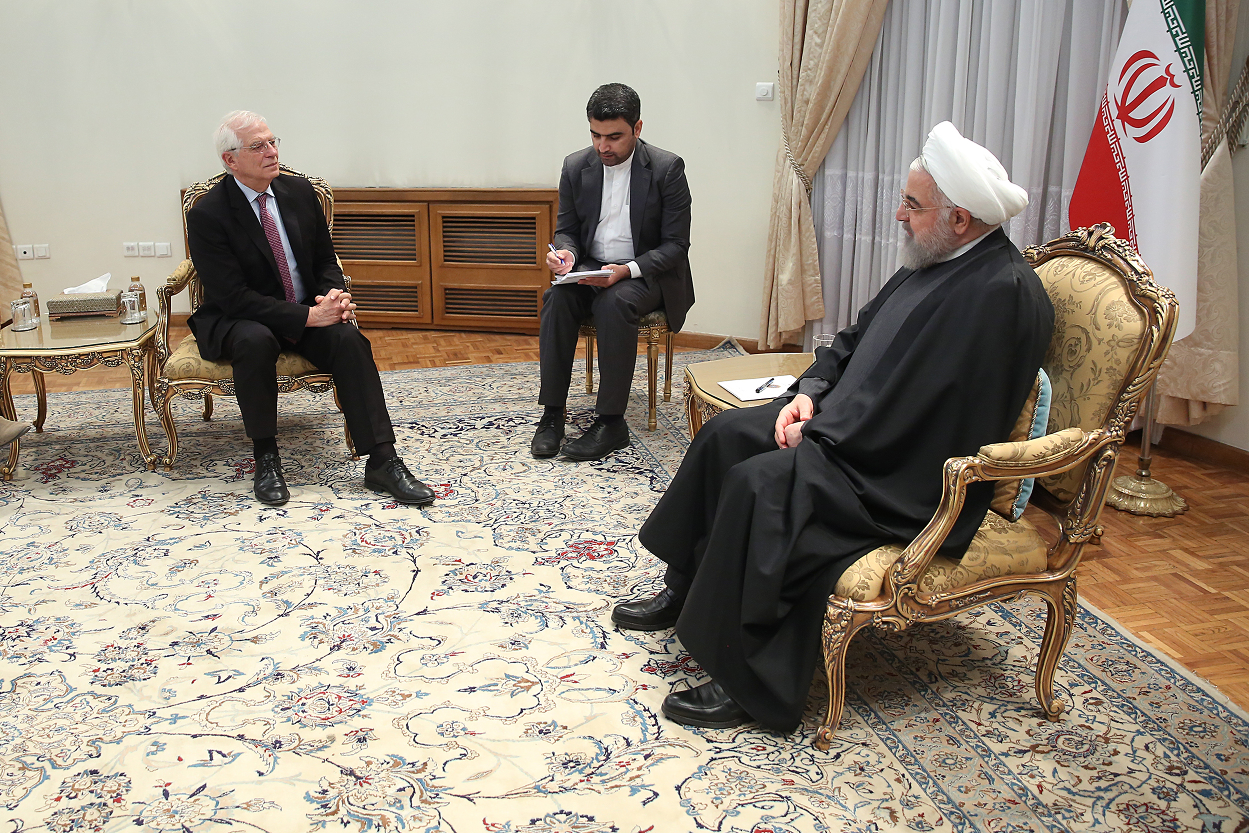 اقدام ایران در کاهش تعهدات برجامی، در چارچوب این توافق بوده است/ ایران آماده همکاری با اتحادیه اروپا برای حل مسائل است اقدام ایران در کاهش تعهدات برجامی، در چارچوب این توافق بوده است/ ایران آماده همکاری با اتحادیه اروپا برای حل مسائل است