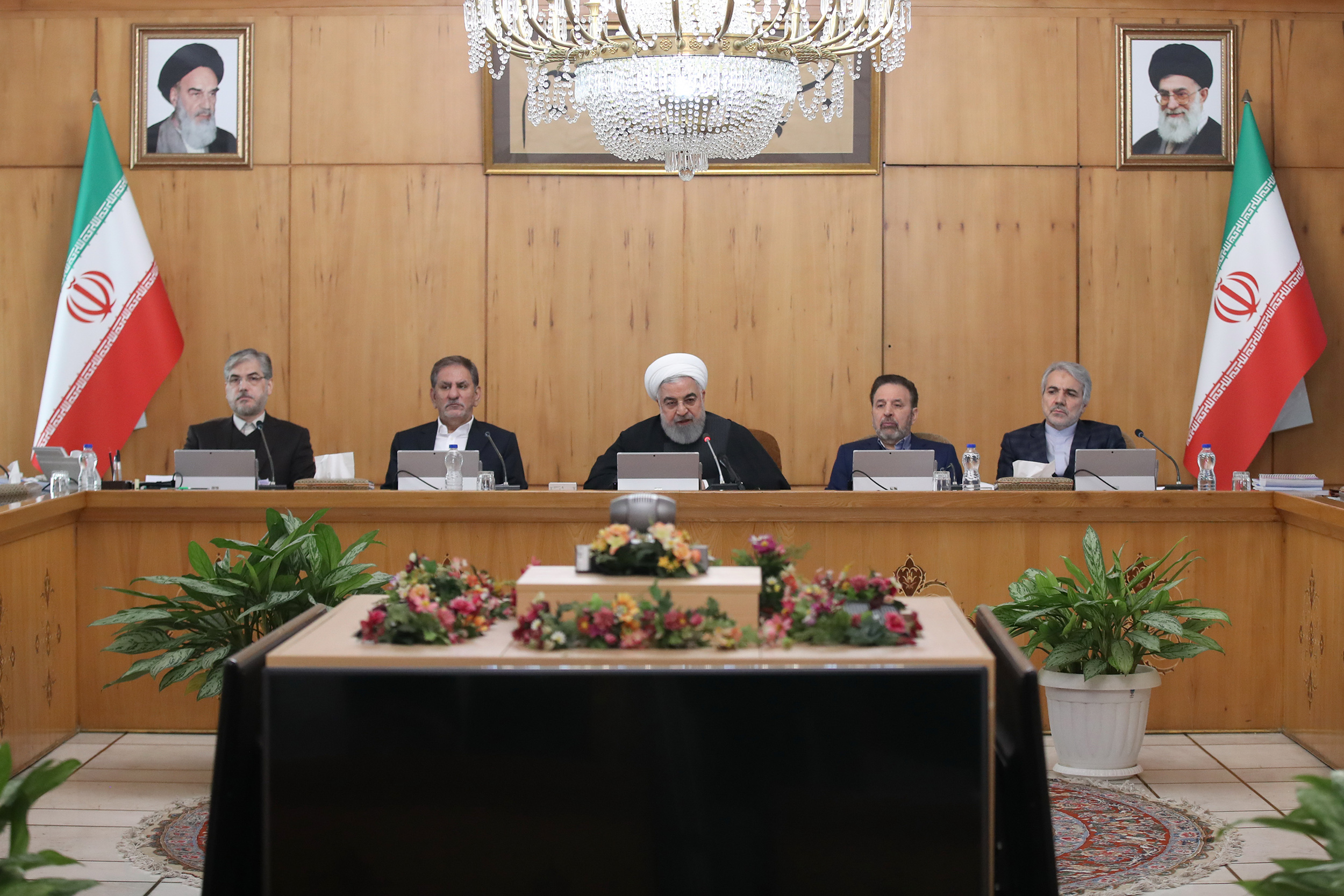 موافقت دولت با ترخیص خودروهای دپو شده/ آییننامه اجرایی رفع موانع تولید تصویب شد موافقت دولت با ترخیص خودروهای دپو شده/ آییننامه اجرایی رفع موانع تولید تصویب شد