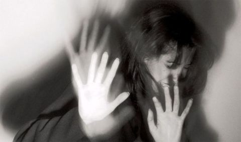اقدام پلید شیطان شب با دختران و زنان تنها اقدام پلید شیطان شب با دختران و زنان تنها