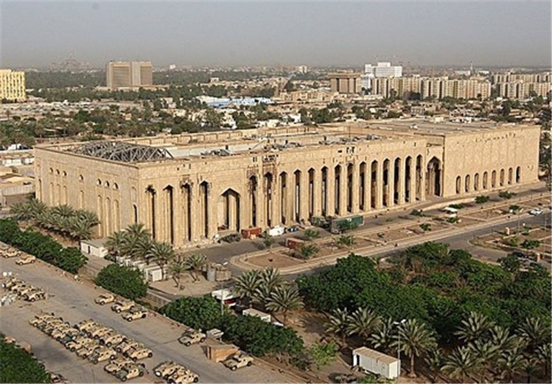 اصابت موشک به نزدیک سفارت آمریکا در بغداد اصابت موشک به نزدیک سفارت آمریکا در بغداد