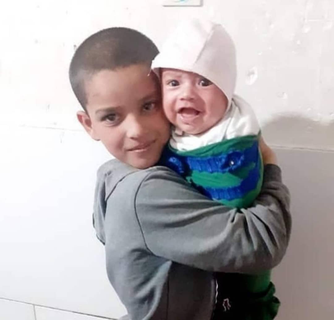 تصویر کودک فوت شده بر اثر حمله سگهای ولگرد تصویر کودک فوت شده بر اثر حمله سگهای ولگرد